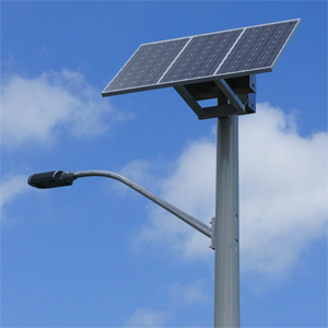 solar street light price in india